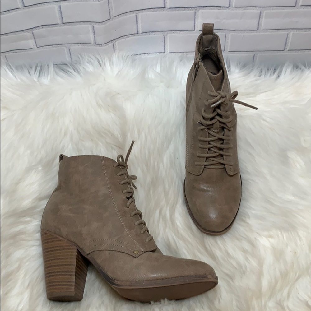 Breckelles Heather-31 Combat‎ Style Booties…